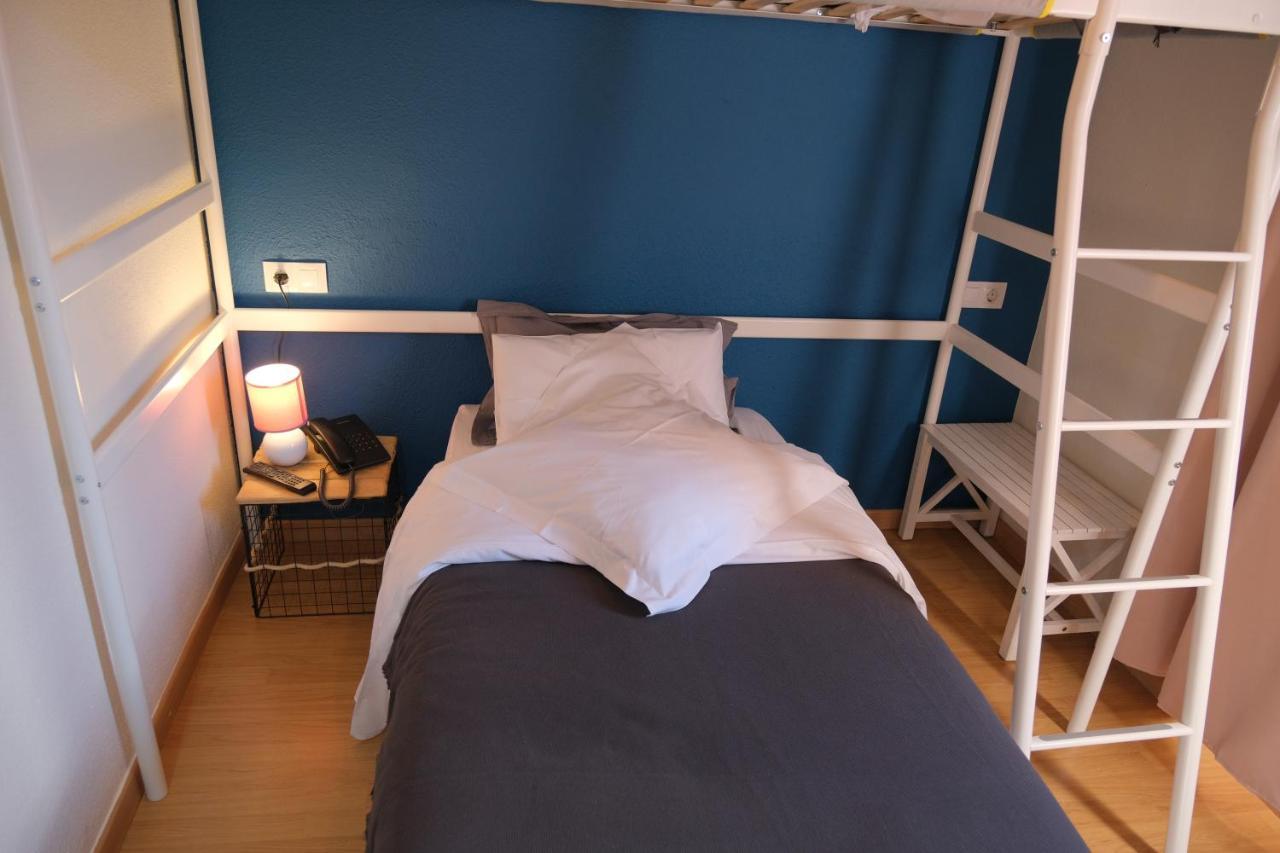 Hotel Arbre De Neu Енкамп Екстериор снимка