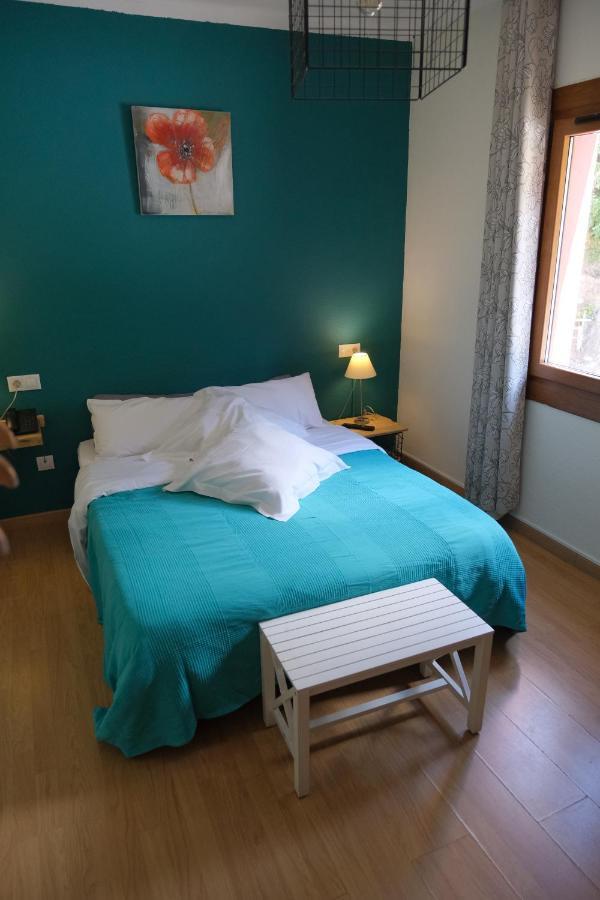Hotel Arbre De Neu Енкамп Екстериор снимка
