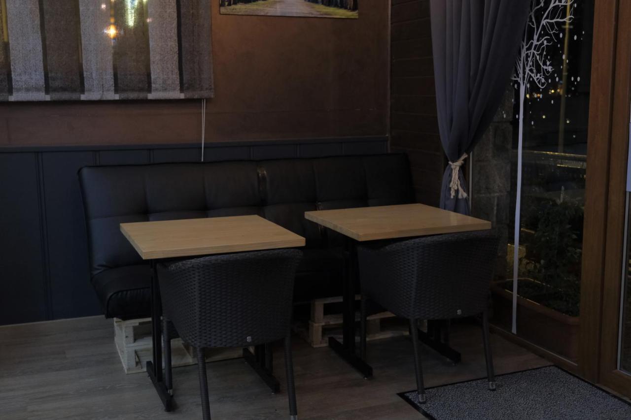Hotel Arbre De Neu Енкамп Екстериор снимка