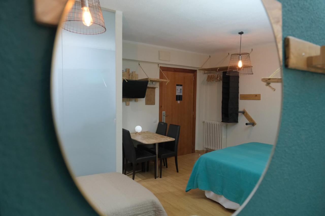 Hotel Arbre De Neu Енкамп Екстериор снимка