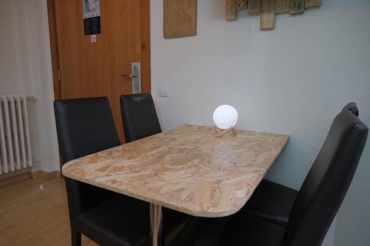 Hotel Arbre De Neu Енкамп Екстериор снимка