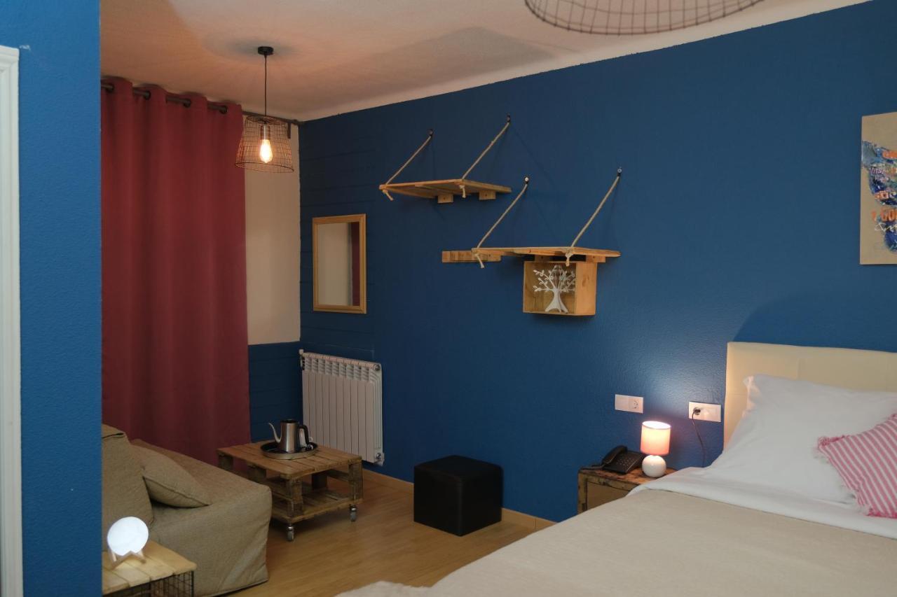 Hotel Arbre De Neu Енкамп Екстериор снимка