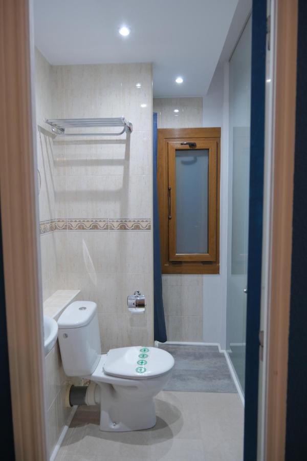 Hotel Arbre De Neu Енкамп Екстериор снимка