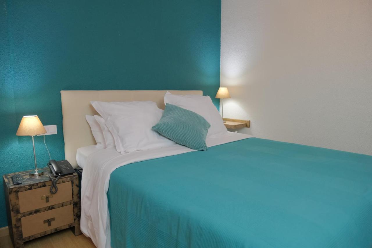 Hotel Arbre De Neu Енкамп Екстериор снимка
