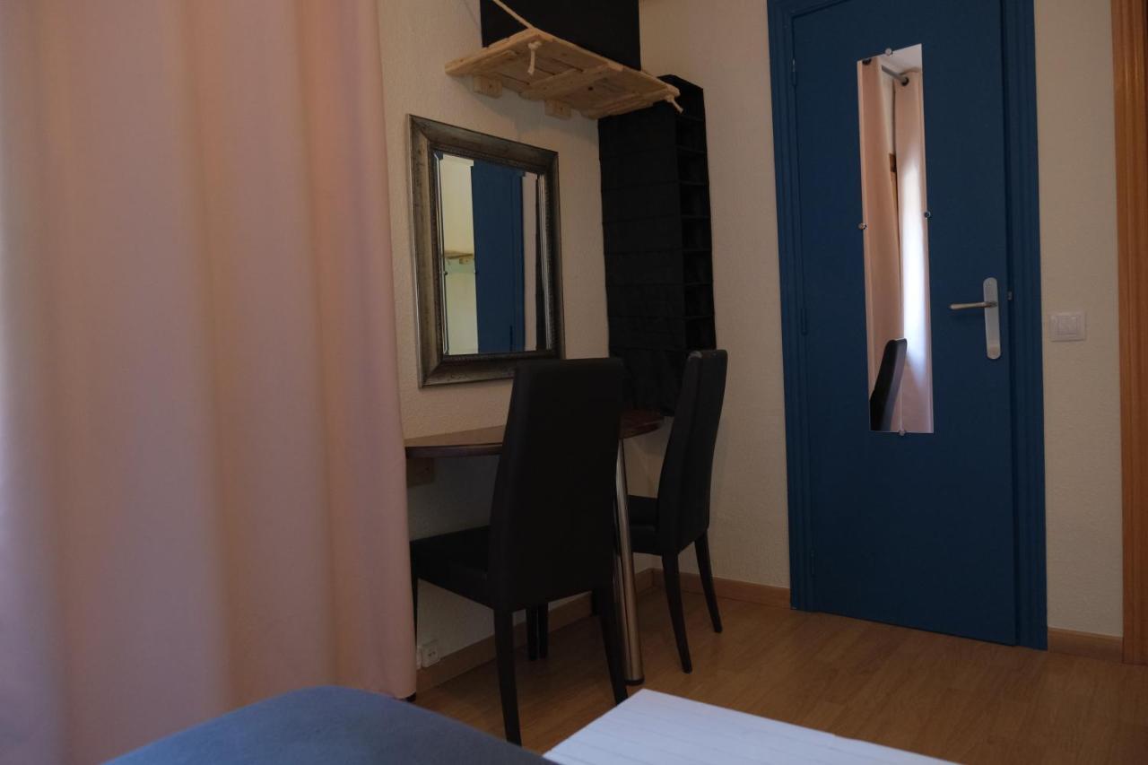 Hotel Arbre De Neu Енкамп Екстериор снимка