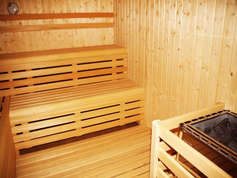 Hotel Arbre De Neu Енкамп Екстериор снимка